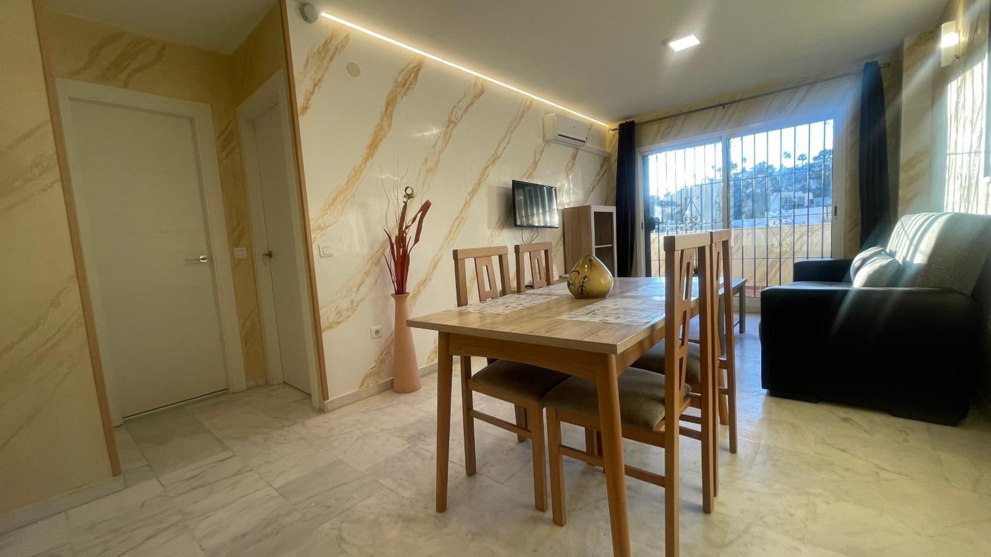 Apartamento Apartamento Con Vista A La Piscina Benalmádena Exterior foto